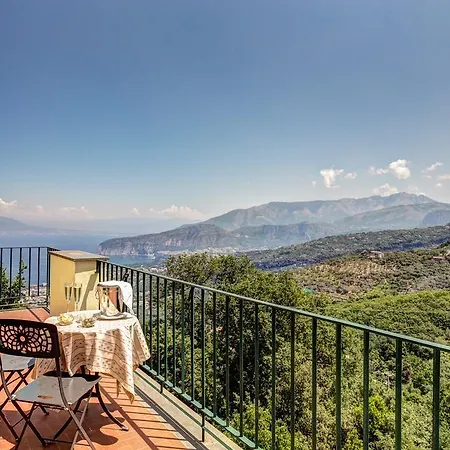 Romita 3* SantʼAgata sui Due Golfi