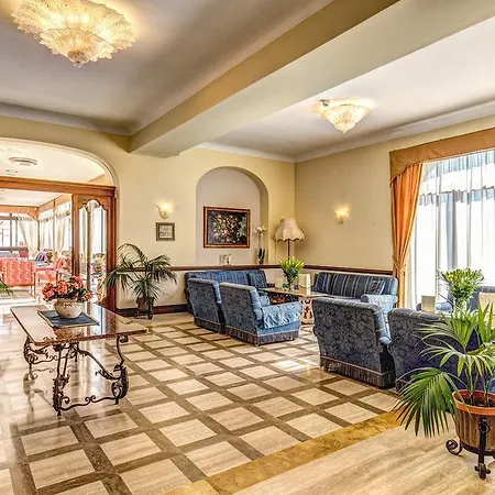 Hotel Romita 3*