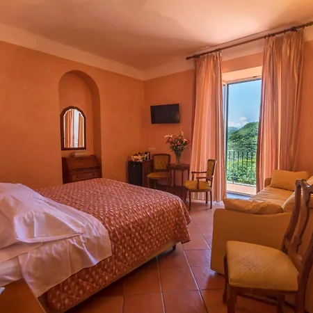 Hotel Romita SantʼAgata sui Due Golfi