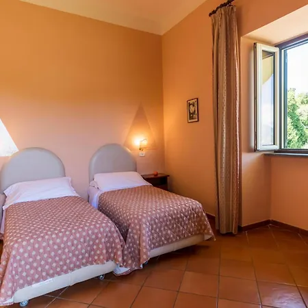 Romita SantʼAgata sui Due Golfi