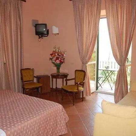Romita SantʼAgata sui Due Golfi